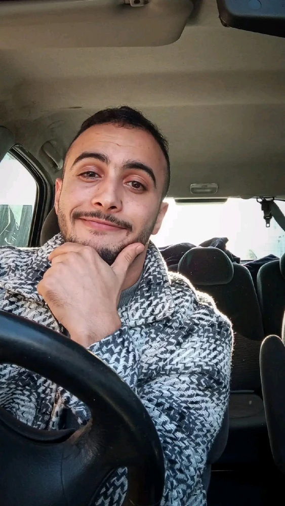 GIF uploaded by Abdsamad