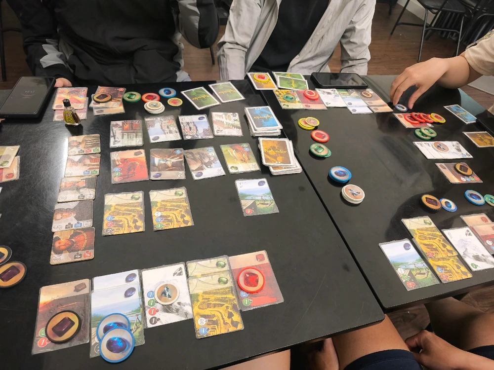 GIF được Khánh tải lên