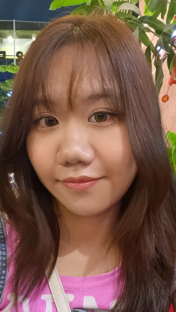 GIF được Trương hoàng trinh tải lên