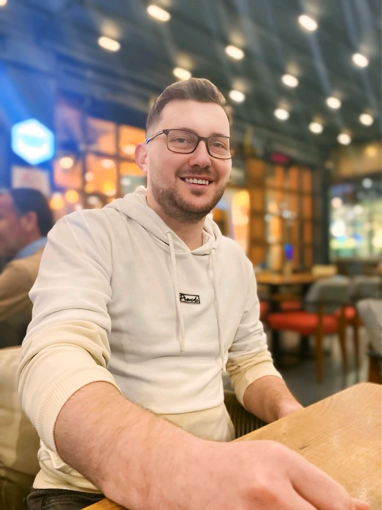 LehrerCihan tarafından yüklenen GIF