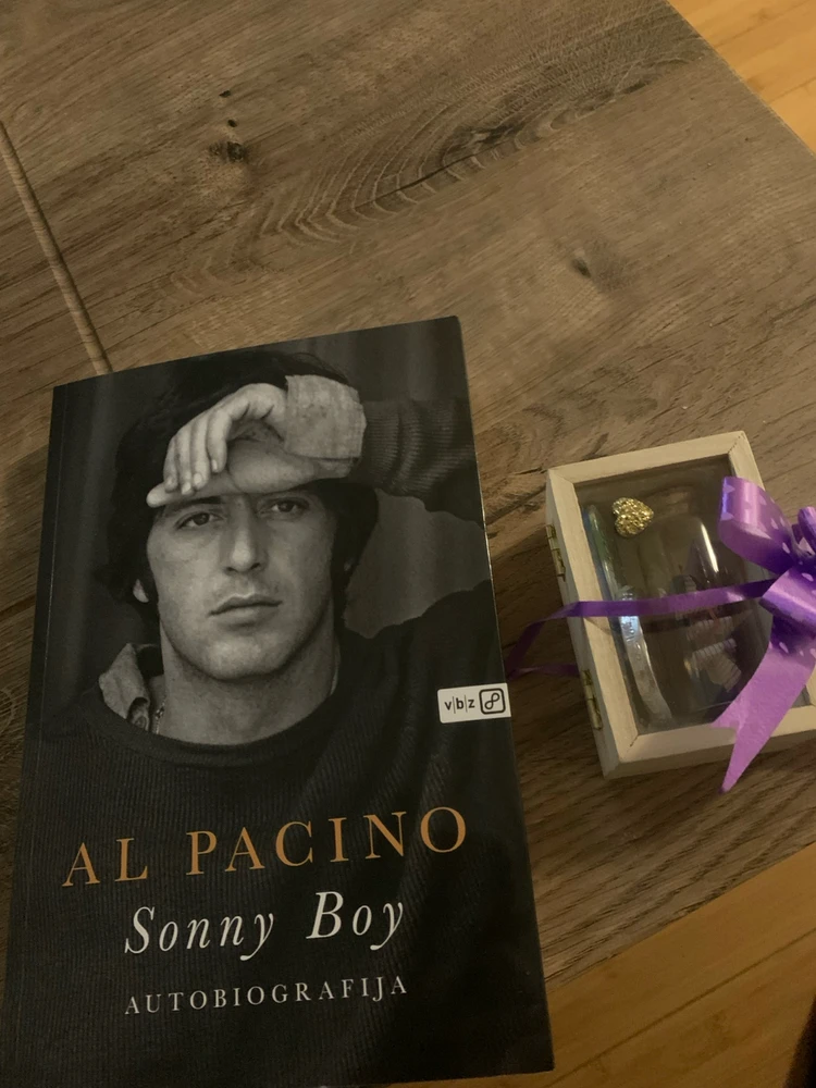 GIF caricata da Ivan Giovanni