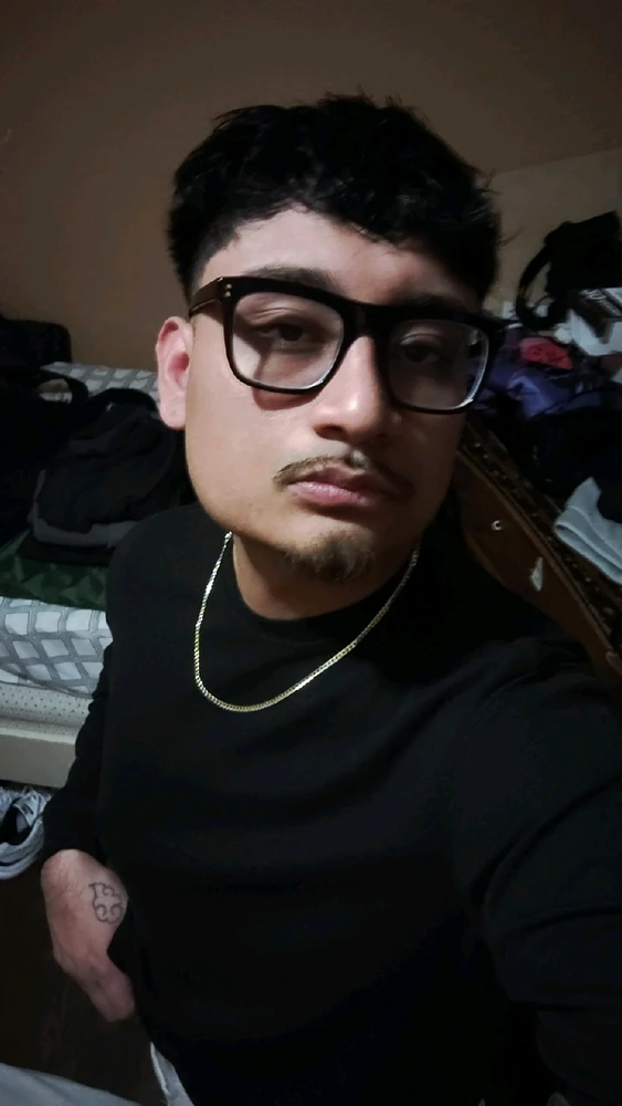 GIF uploaded by Cruz