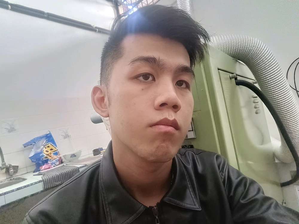 喵喵 上傳的 GIF