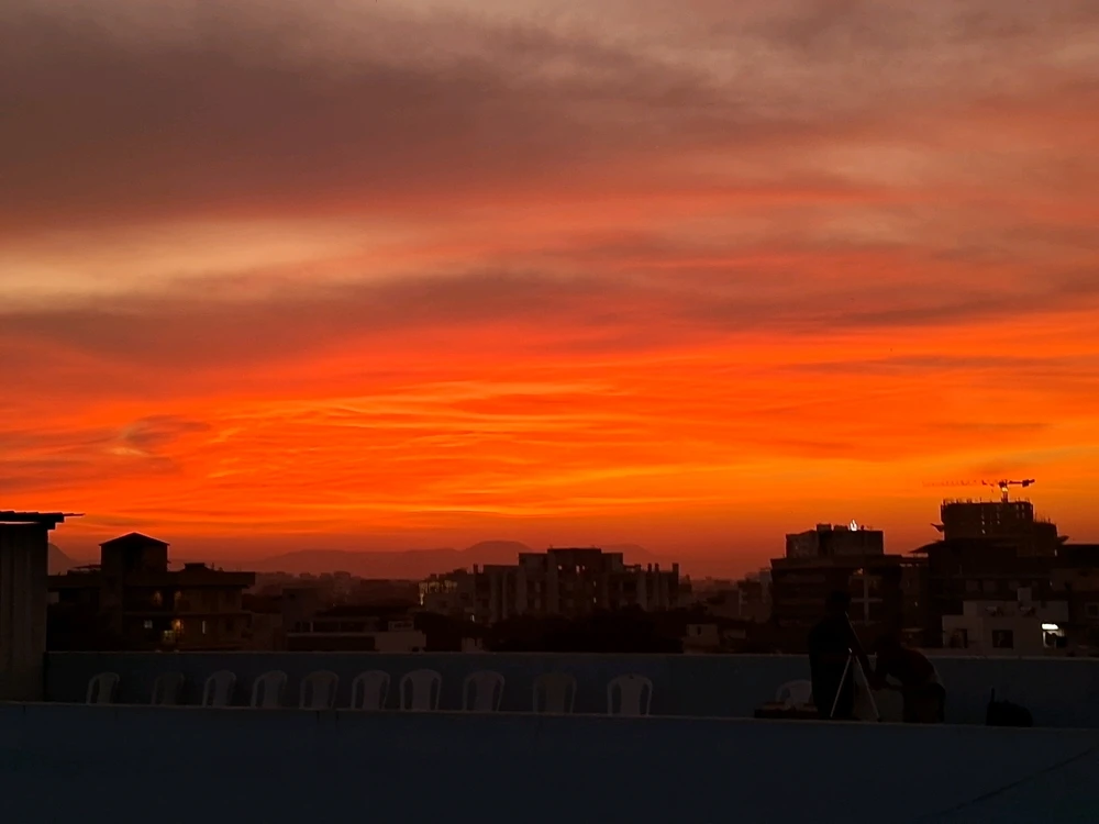 Sun’s clocking out, stars clocking in 🌞➡️🌌