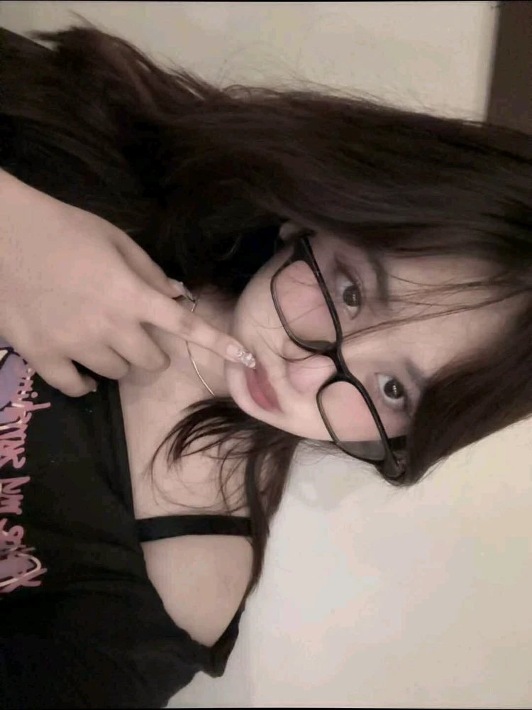 Gi-upload ni Ahri ang hulagway