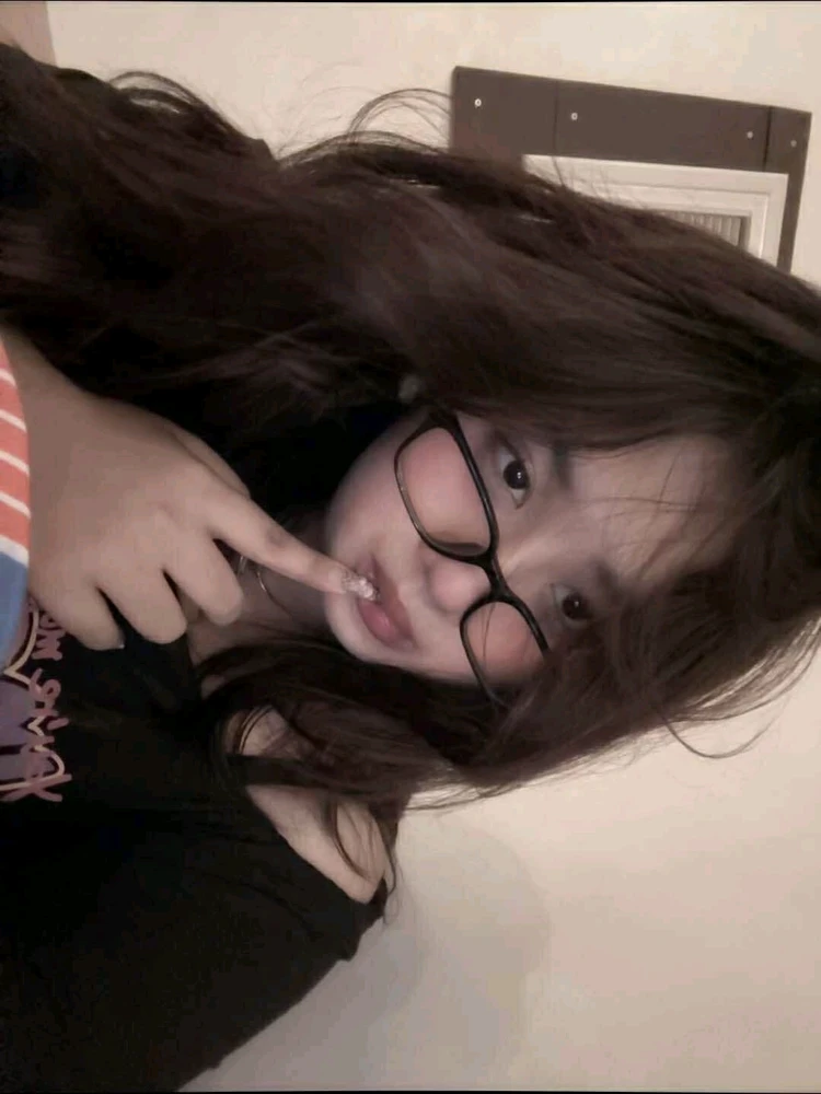 Gi-upload ni Ahri ang hulagway