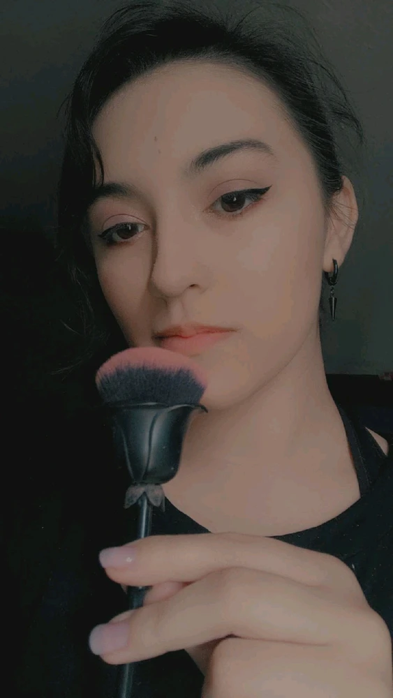 Gambar diunggah dening 𝑲𝒚𝒂𝒉