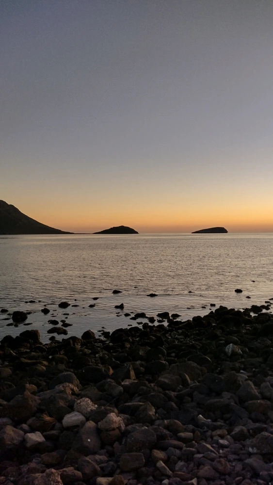 GIF uploaded by Fernanda