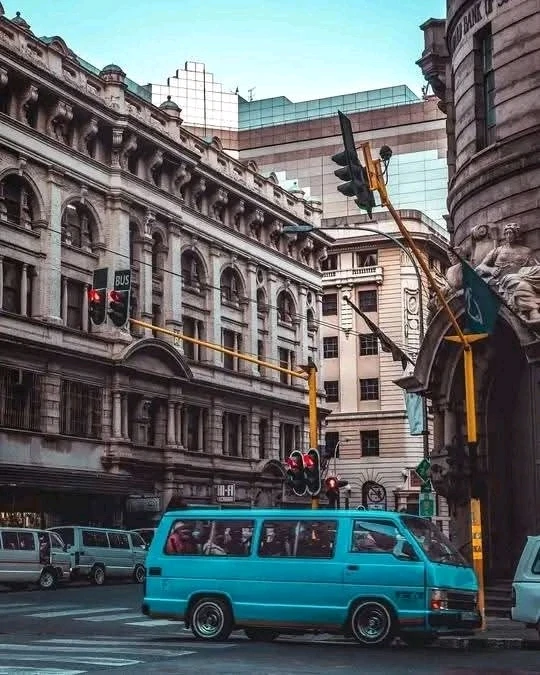 Gambar diunggah dening Adonis