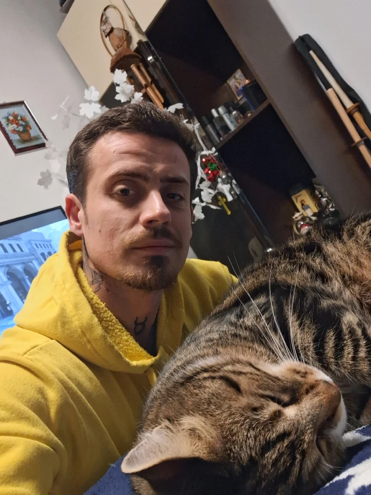 GIF uploaded by Nechifor Adrian Traian