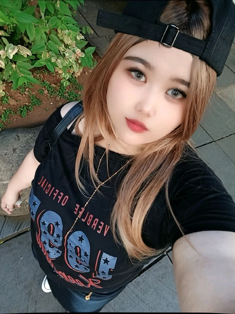 GIF diunggah oleh Safna