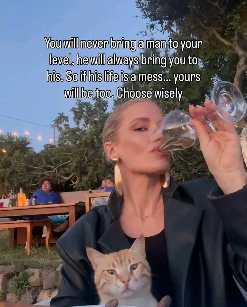 GIF uploaded by Sara