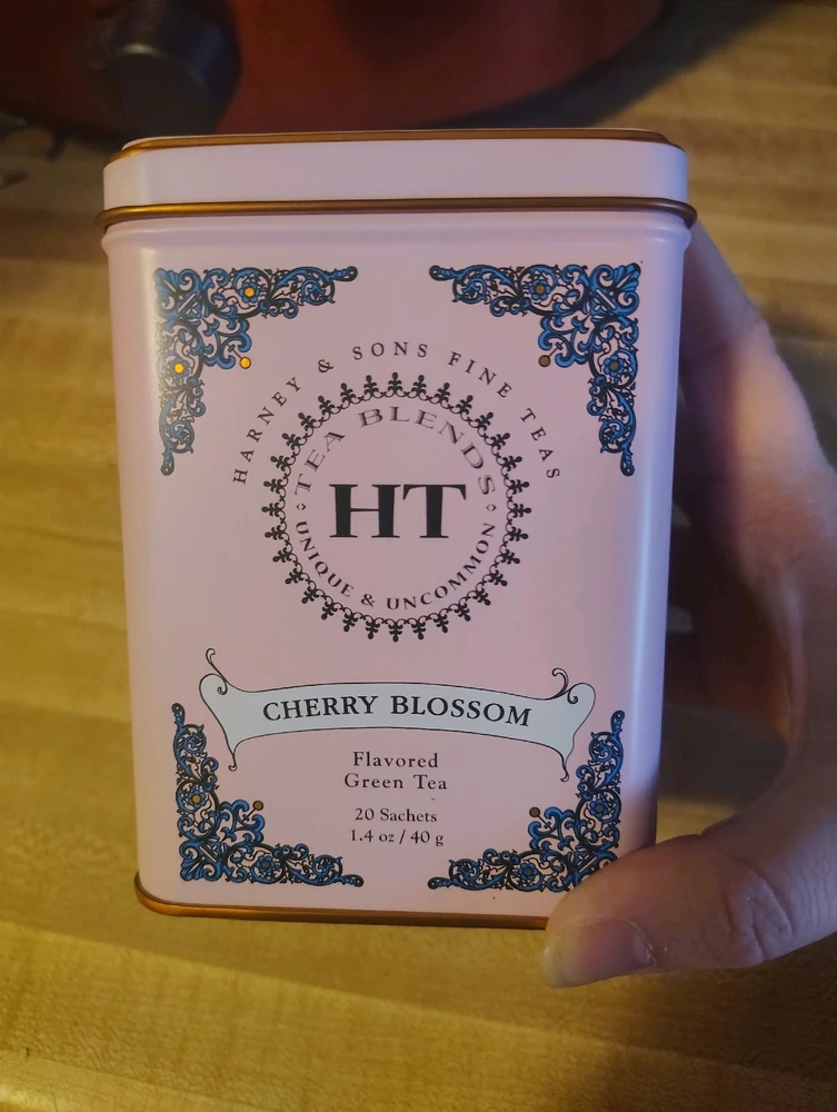 GIF uploaded by Alice