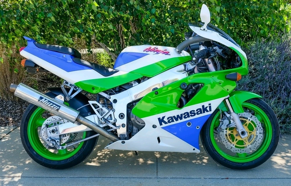 GIF uploaded by Steven Carroll