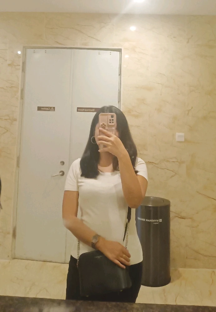GIF gi-upload ni Myo