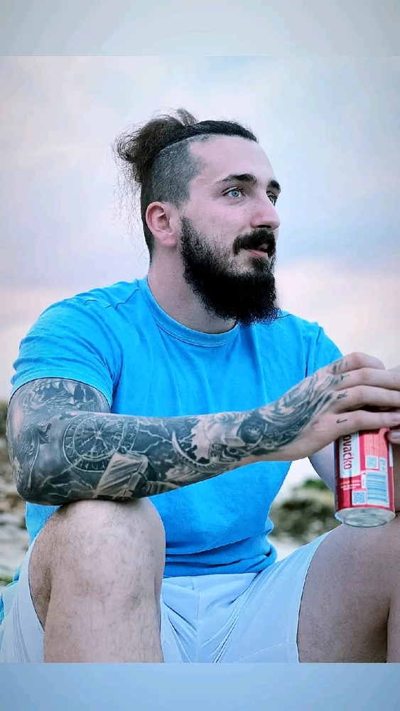 Image uploaded by EuropeanHunk