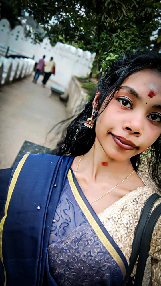 GIF uploaded by Ruth Esthara