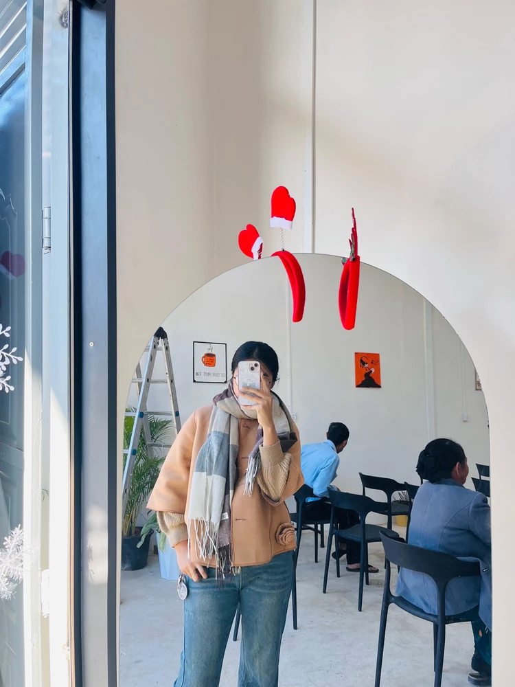 GIF uploaded by Ella