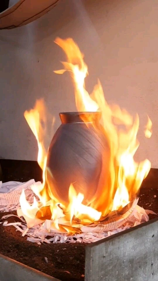 GIF uploaded by Joanita