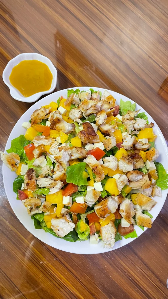 GIF uploaded by Leslie