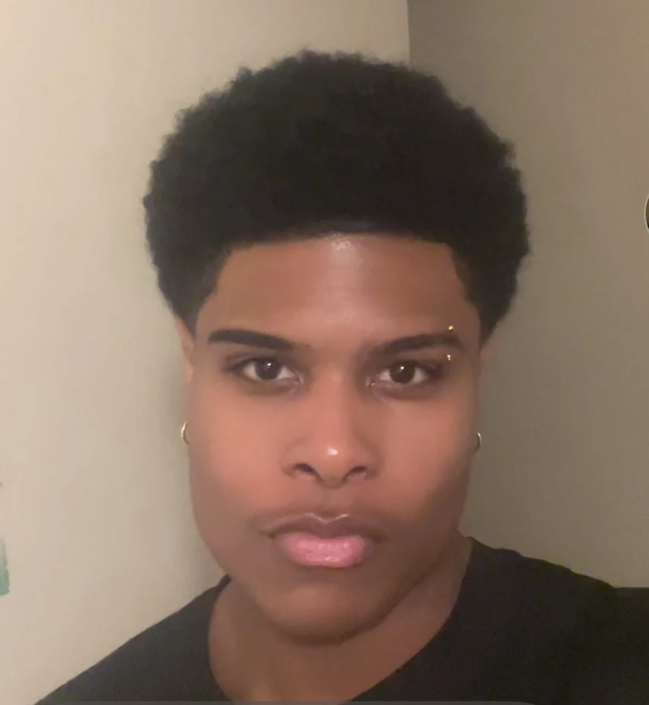 GIF uploaded by Romeo