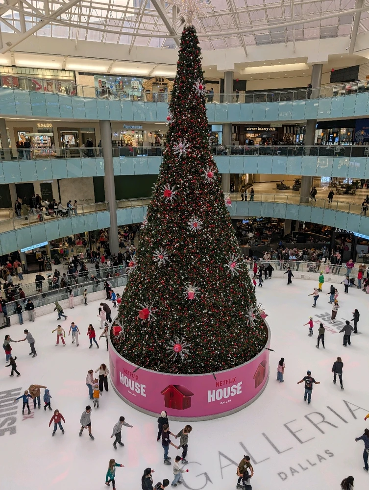 GIF uploaded by Raven