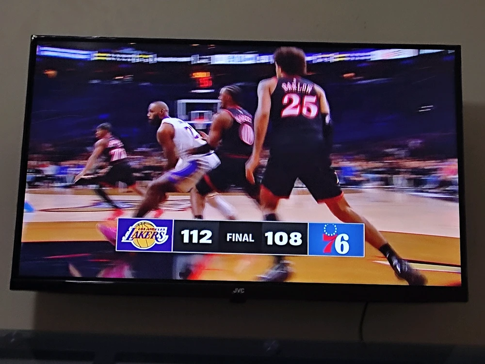 GIF uploaded by Mina