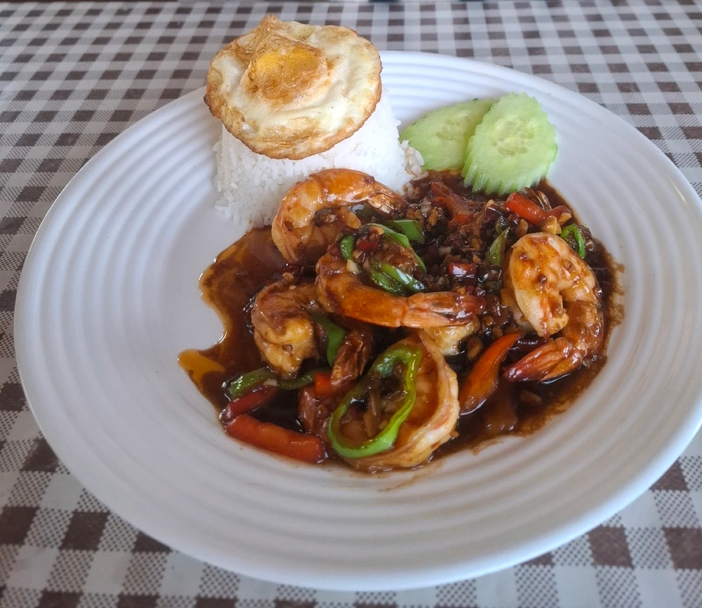 GIF uploaded by Nanat