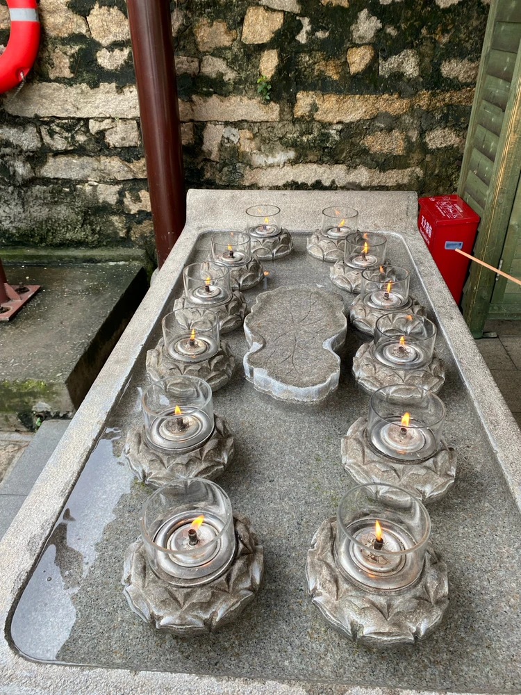 GIF uploaded by Jiny