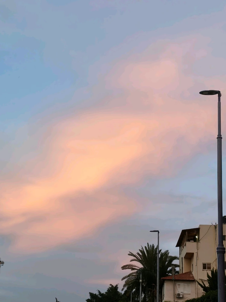 GIF uploaded by Alæddin