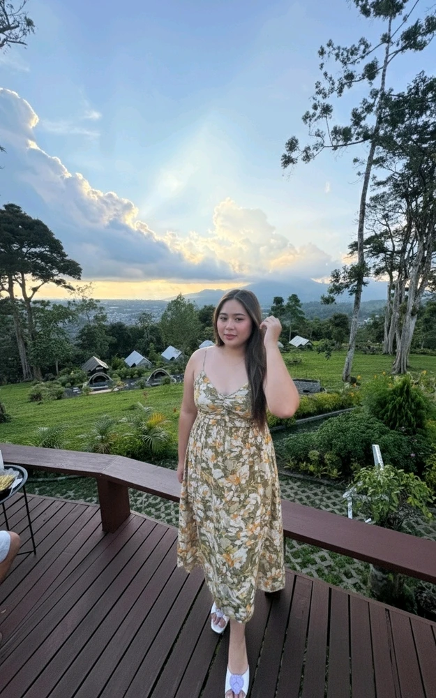 GIF uploaded by Nadya