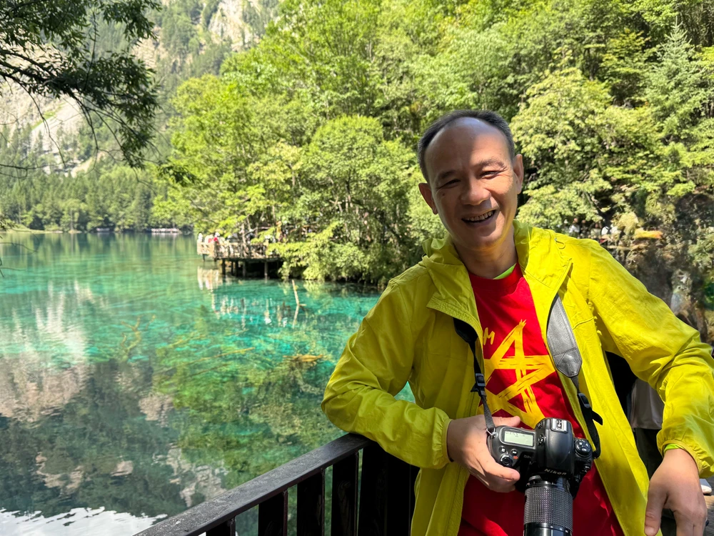 GIF uploaded by Truong