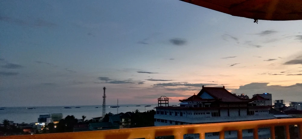 GIF uploaded by Mayda