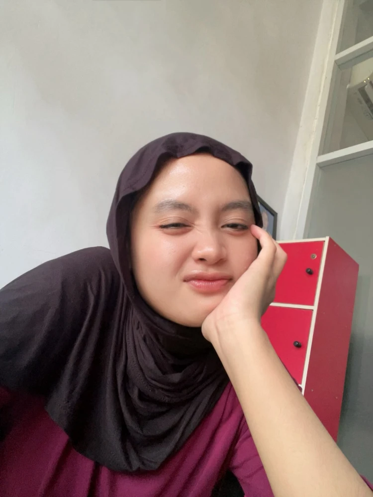 GIF uploaded by Feby