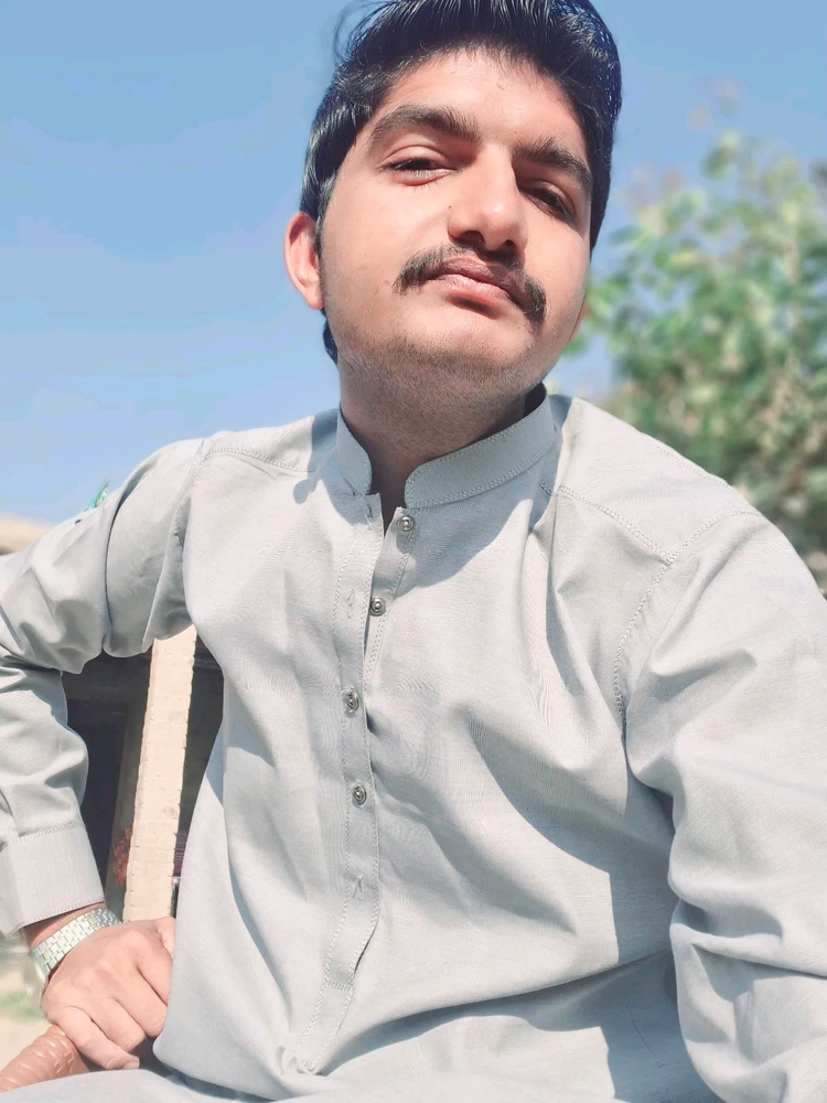 GIF uploaded by Zayn Ali