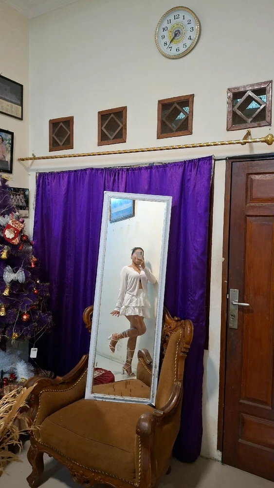 GIF uploaded by Vivi