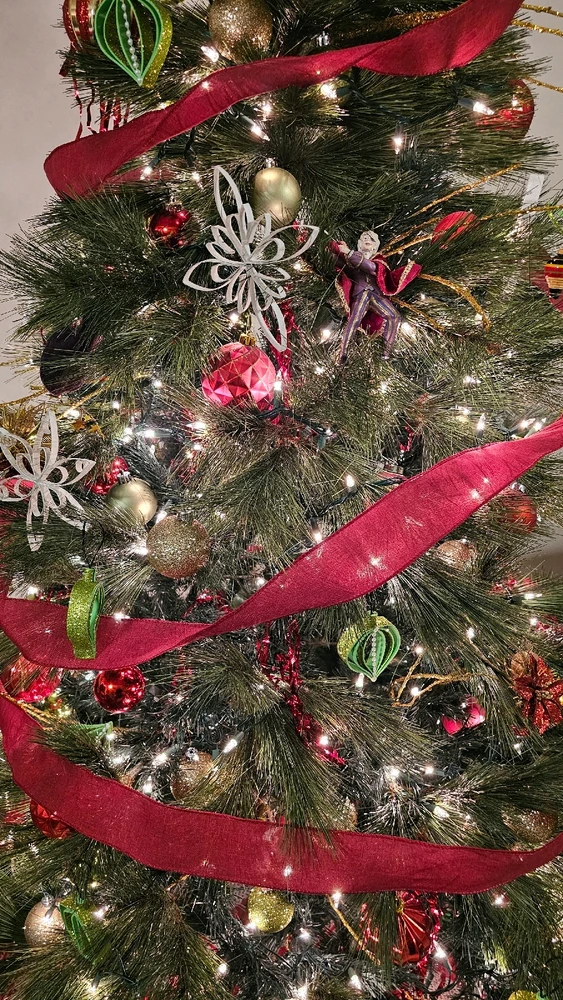 GIF uploaded by Laurel