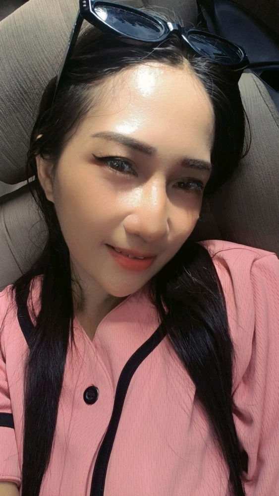 GIF diunggah oleh Lisa