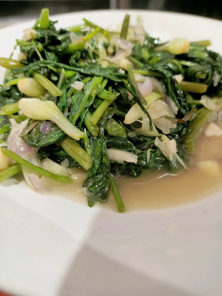 GIF uploaded by shortgirl