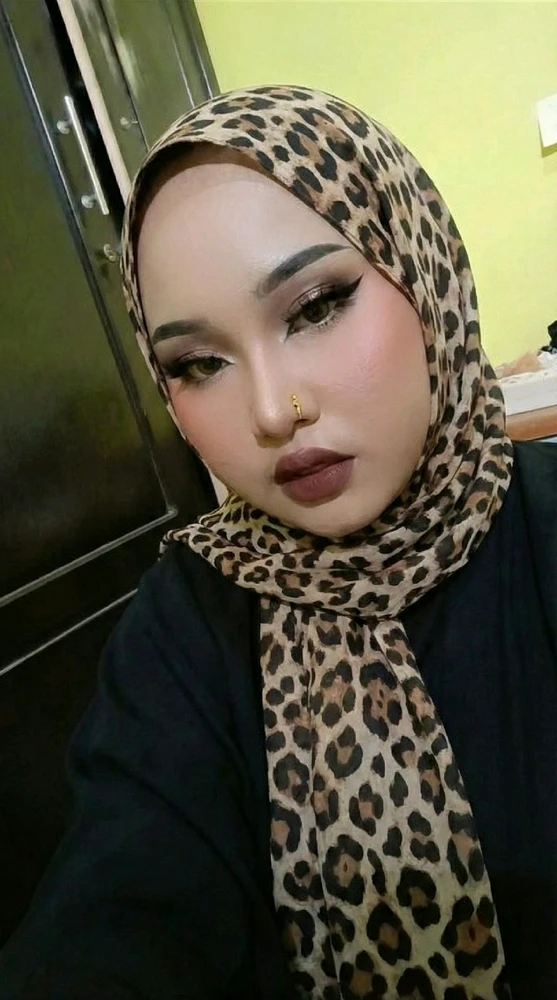 GIF diunggah oleh KIKI