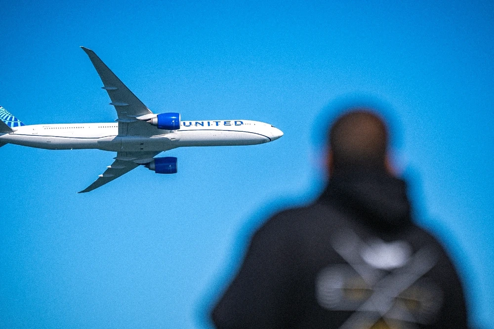 GIF uploaded by Emmanuel