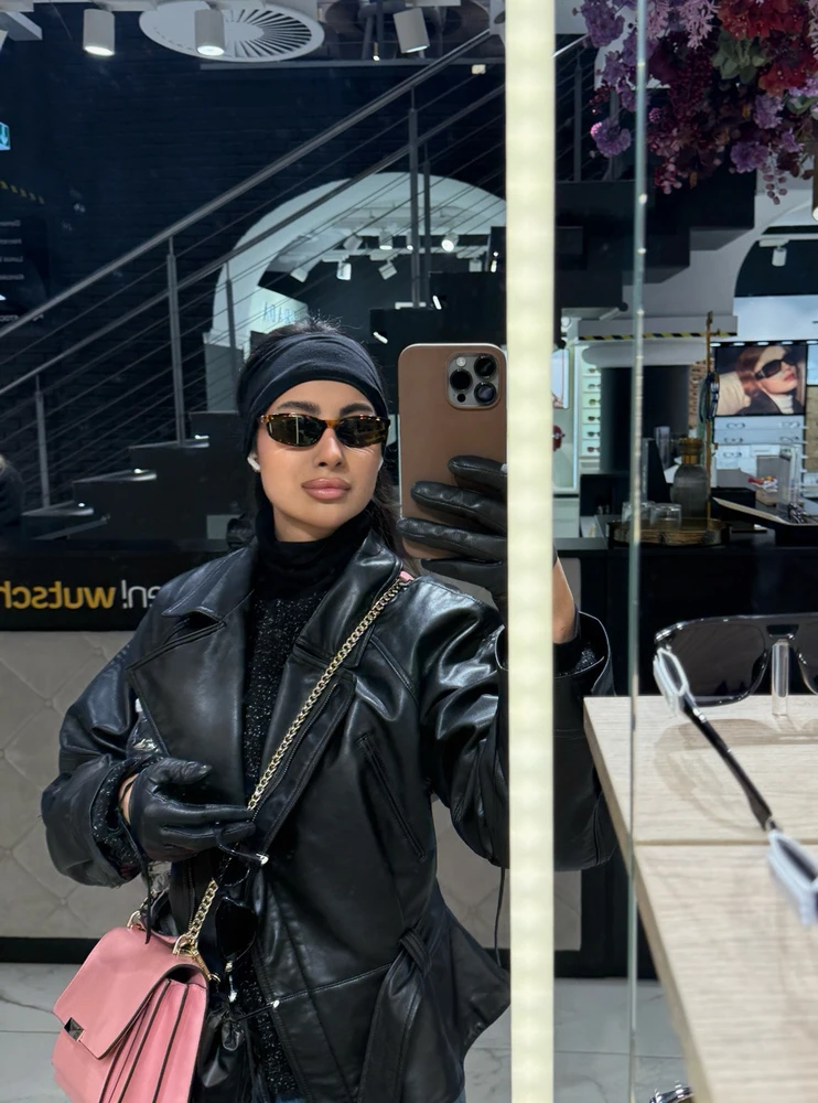 GIF uploaded by Zina