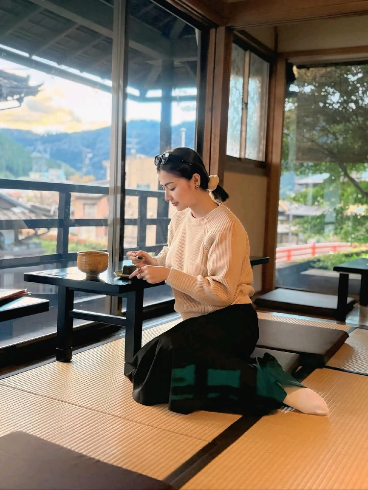 GIF uploaded by Lina