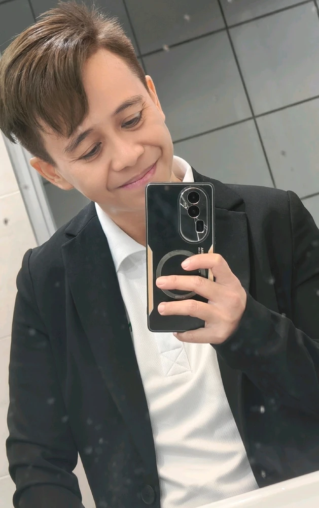 GIF uploaded by Aggy