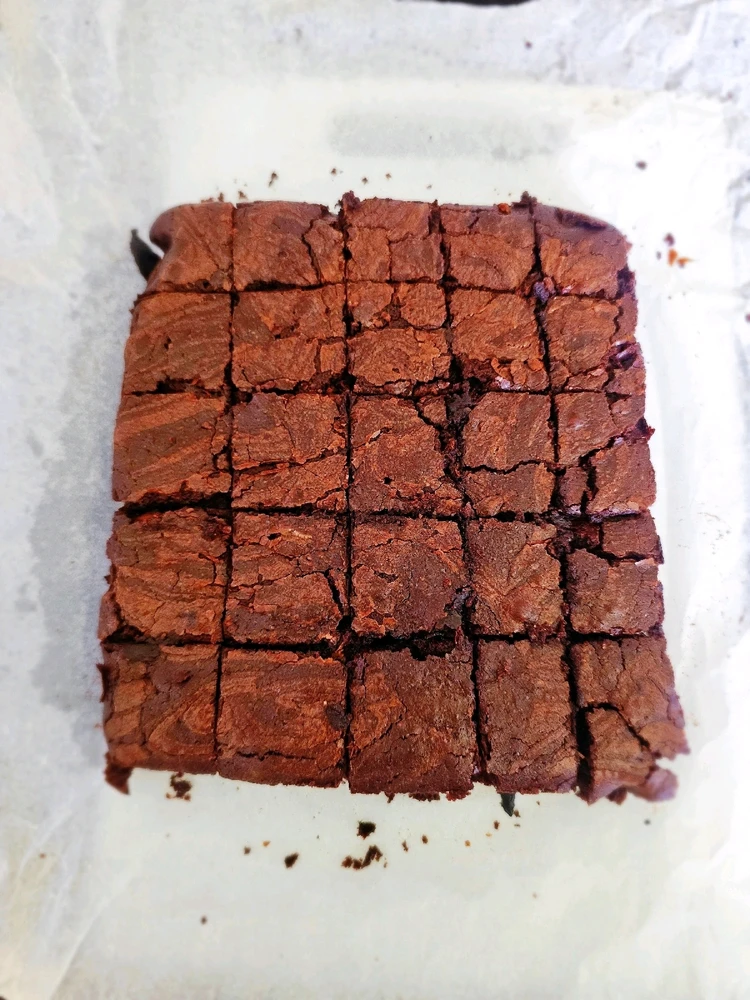 GIF uploaded by Hulla