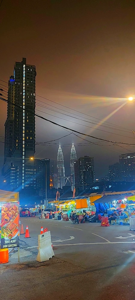 GIF uploaded by Aruzia