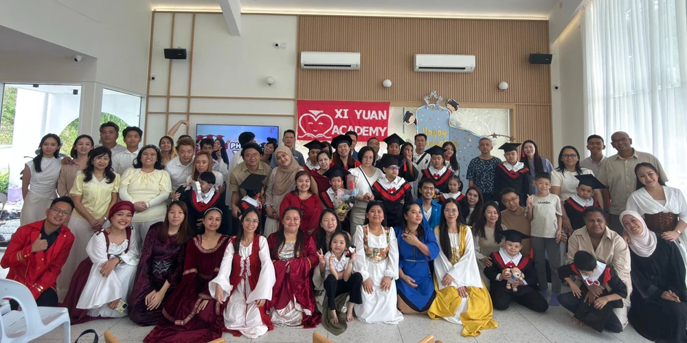 GIF uploaded by Jerah 🌻