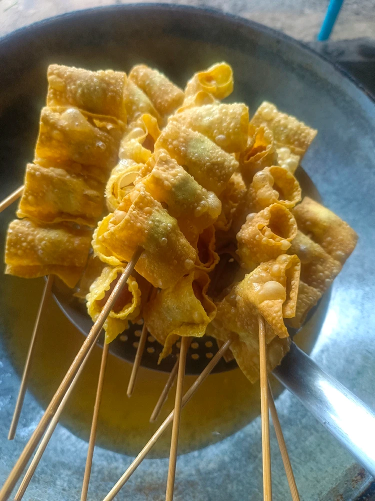 GIF อัปโหลดโดย namna