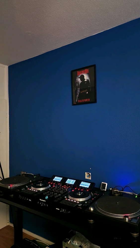 GIF uploaded by Albert