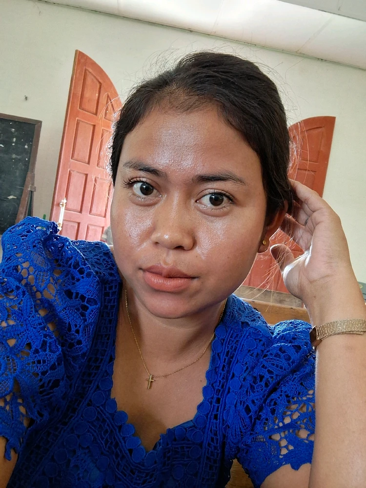 GIF uploaded by Aprilina